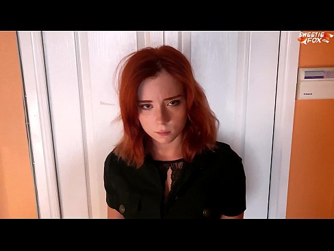 ❤️ A Guardia di Sicurezza hà punitu una bella donna per un tacchettu - Cum in bocca ❤❌ Video sessu à co.eviewporn-com.ru ❤