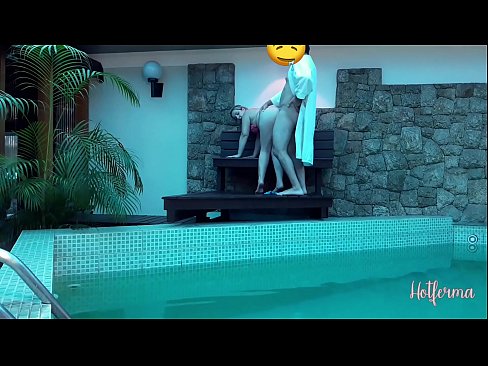 ❤️ Boss invita a cameriera à a piscina, ma ùn pudia resiste à un caldu ❤❌ Video sessu à co.eviewporn-com.ru ❤